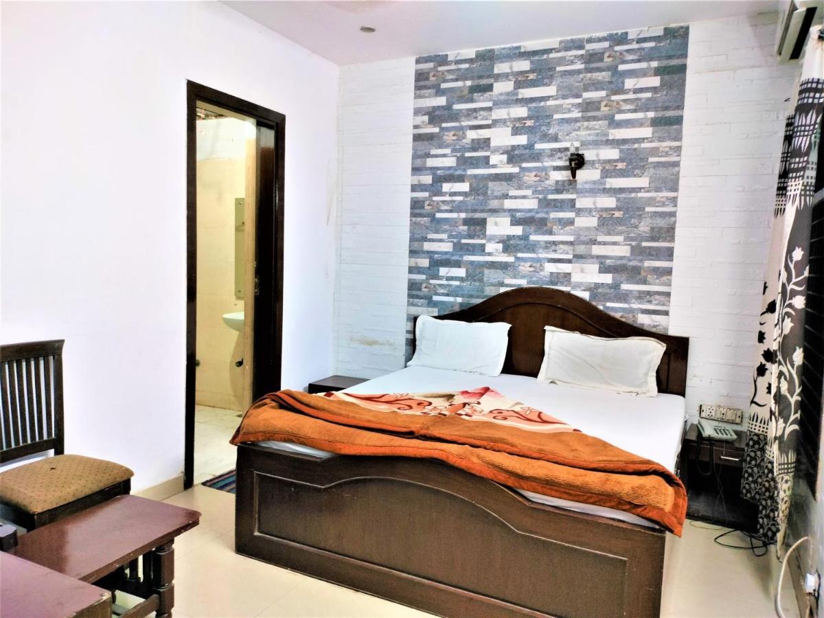 Maison d'hôtes White Palace,nizamuddin Railway Station